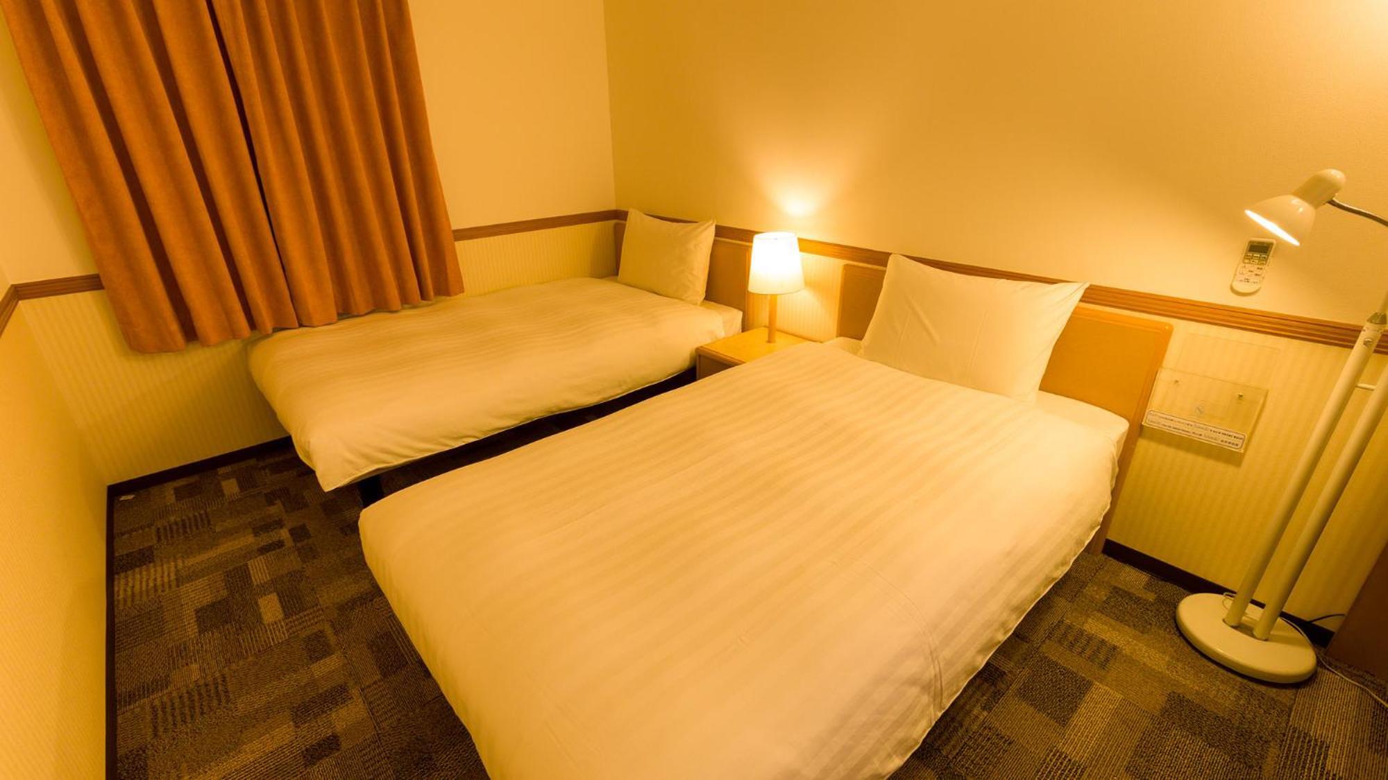 Toyoko Inn Okinawa Naha Asahibashi Ekimae Room photo