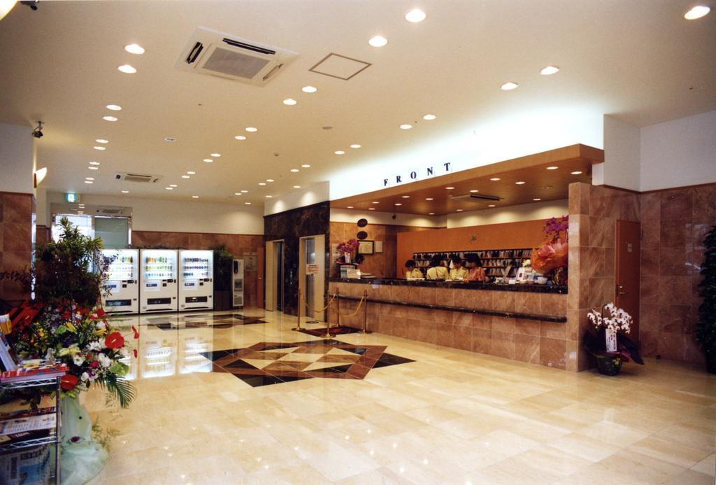 Toyoko Inn Okinawa Naha Asahibashi Ekimae Exterior photo