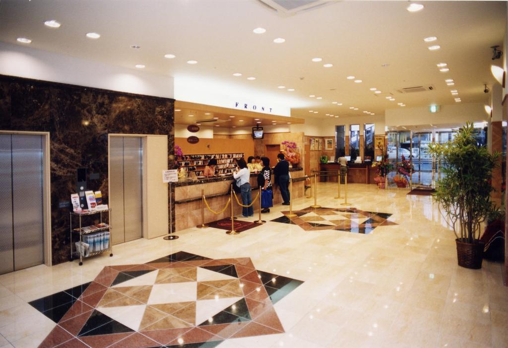 Toyoko Inn Okinawa Naha Asahibashi Ekimae Exterior photo